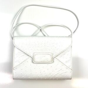 Vintage Women’s White Vegan Leather Shoulder Purse
